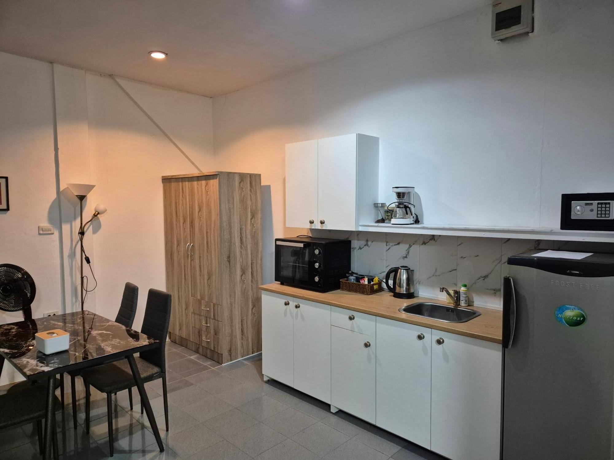 Dorothys Hotel Патая Екстериор снимка